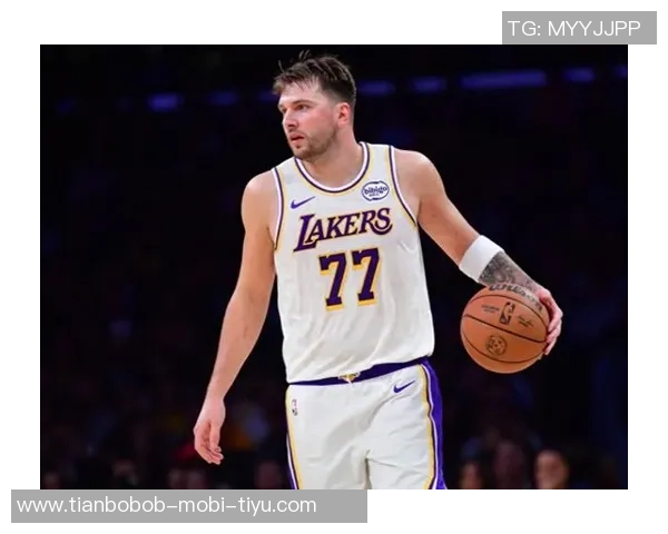 近30年NBA新秀仅有五人实现30分三双成就库里格里芬东契奇里夫斯奎因 近30年NBA新秀仅有五人实现30分三双成就库里格里芬东契奇里夫斯奎因