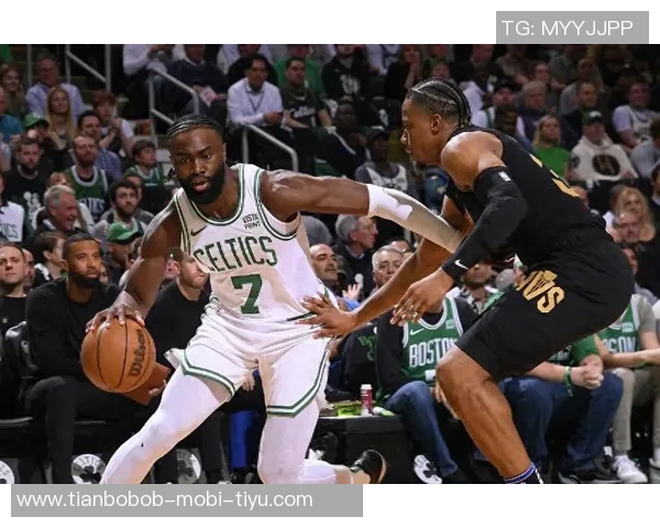 米切尔复出表现抢眼全场砍下30分7板8助可惜球队未能获胜