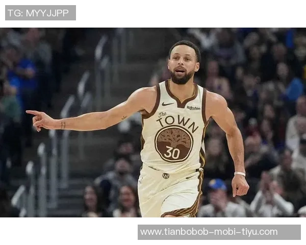 库里对阵开拓者表现低迷本场仅得7分创个人新低纪录